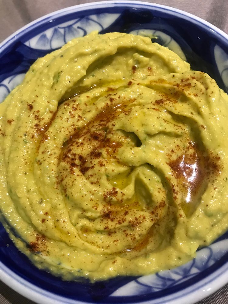 HUMMUS 